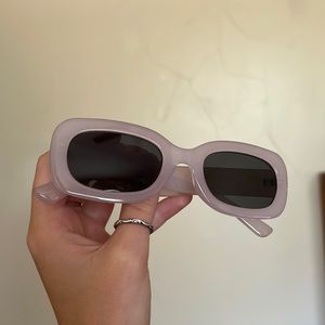 Light purple retro sunglasses